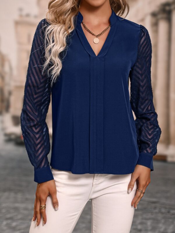 Blusa Cuello Muesca y Mangas Obispo en Blanco - Image 66