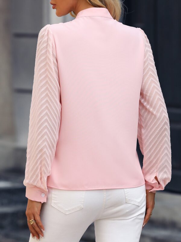Blusa Cuello Muesca y Mangas Obispo en Blanco - Image 58