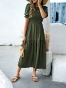 Vestido Maxi Clásico Negro con Mangas Puff y Ruedo de Volantes