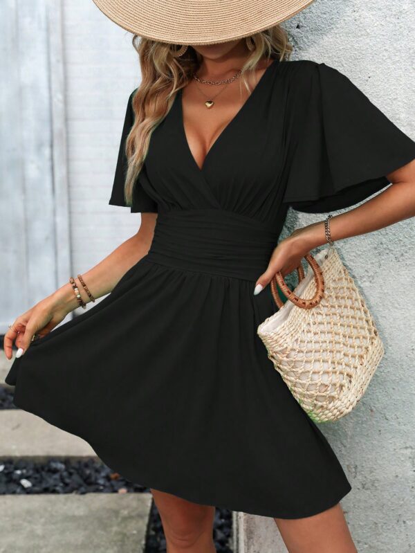 Vestido Casual Cuello en V con Mangas Mariposa - Image 5