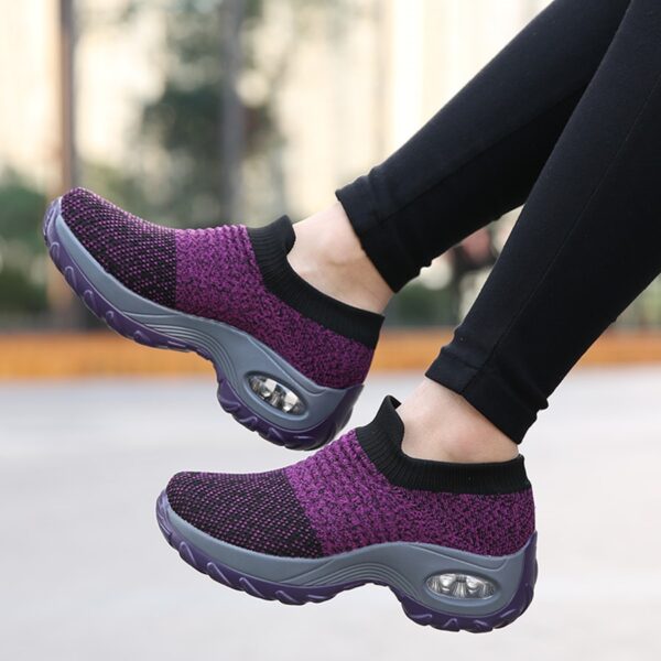 Zapatillas Deportivas de Mujer con Amortiguación y Diseño Tejido - Image 9