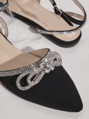 Mules Negras con Lazo de Estrás y Punta Afilada