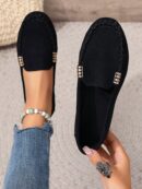 Mocasines Planos con Detalles Metálicos para Mujer