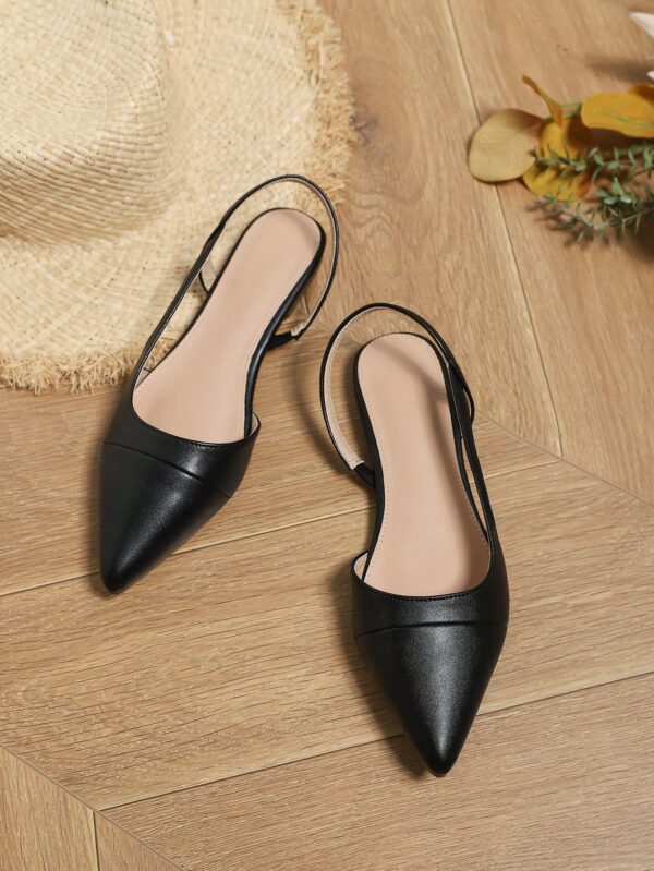 Zapatos Planos de Cuero Suave con Punta Puntiaguda y Diseño Bicolor - Image 28