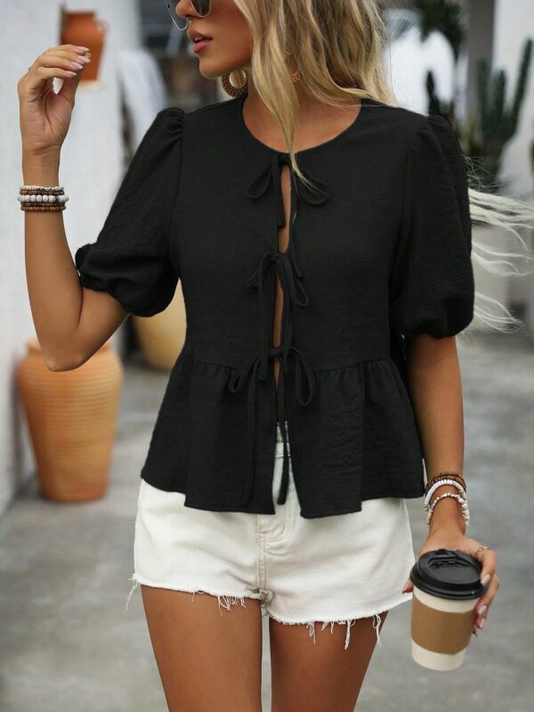 Blusa Casual de Cuello Redondo con Volantes y Manga Corta - Image 4