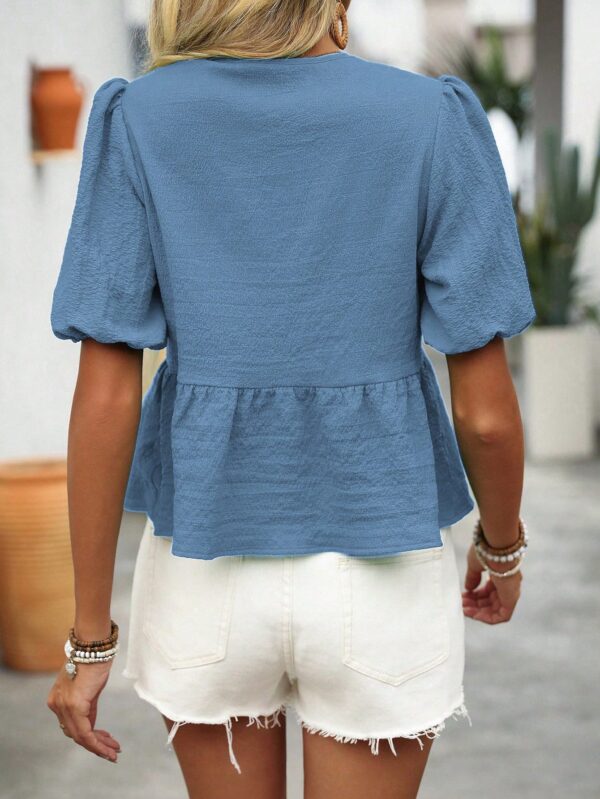 Blusa Casual de Cuello Redondo con Volantes y Manga Corta - Image 16