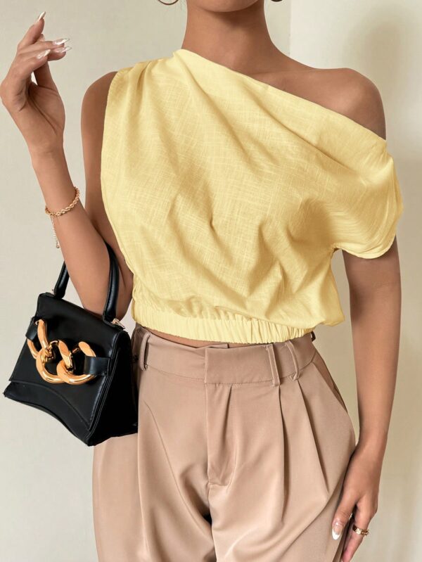 Blusa Satinada sin Mangas para Mujer, Estilo Minimalista - Image 11