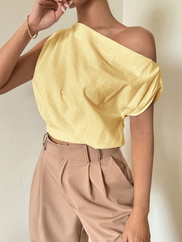 Blusa Satinada sin Mangas para Mujer, Estilo Minimalista - Image 12