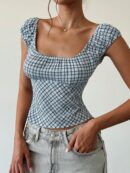 Blusa Casual a Cuadros con Volantes y Manga Corta