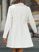 Chaqueta Elegante con Panel Peludo y Botón Doble