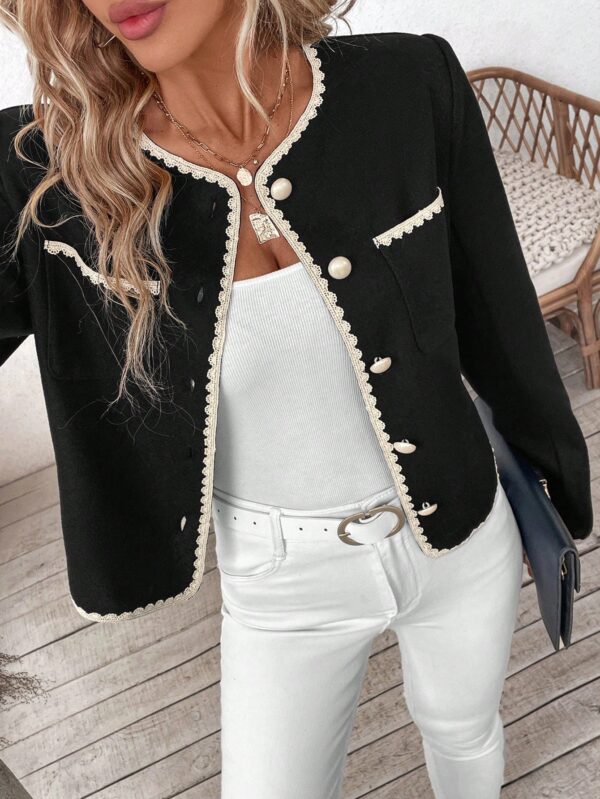 Chaqueta Corta de Punto con Ribete Bicolor