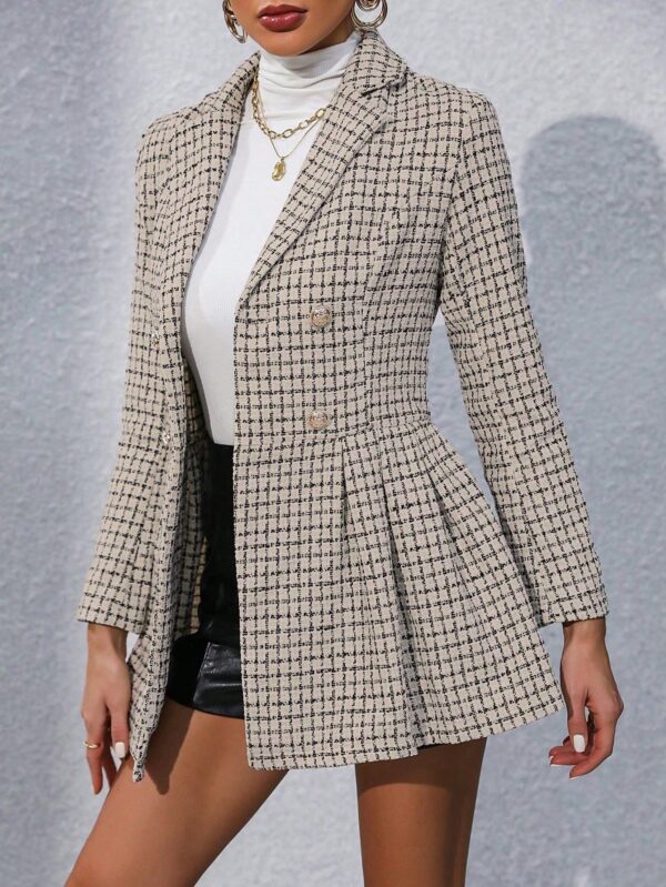 Abrigo Tweed Plisado con Doble Botonadura y Cuello Solapa - Image 31