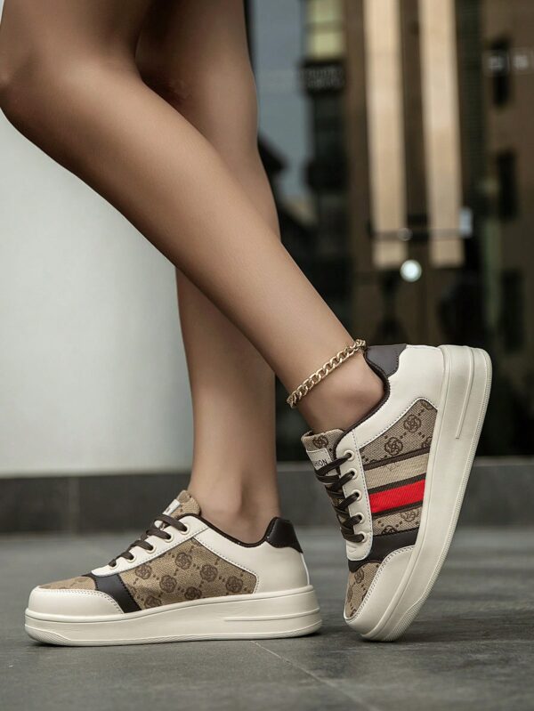 Zapatillas Deportivas con Estampado Aleatorio y Suela Gruesa - Image 24