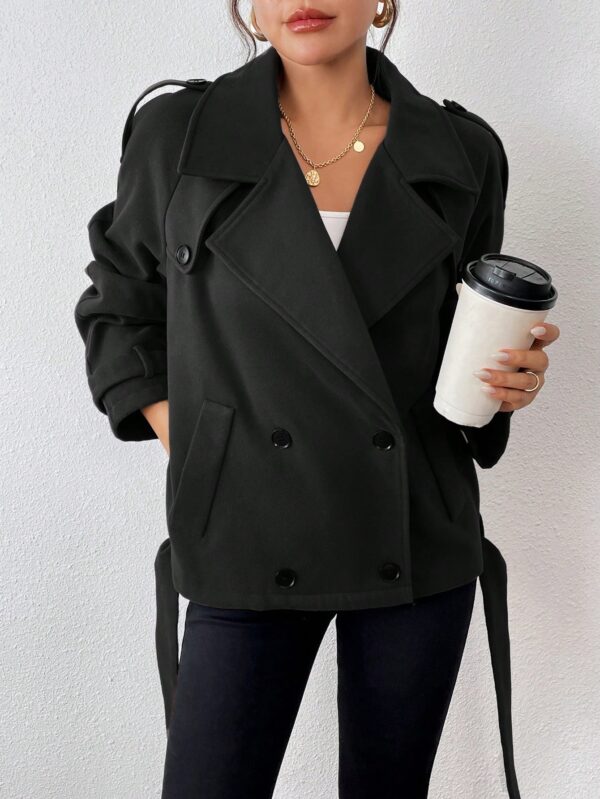 Chaqueta Corta de Lana con Detalles de Diseño y Cuello Camisero - Image 55