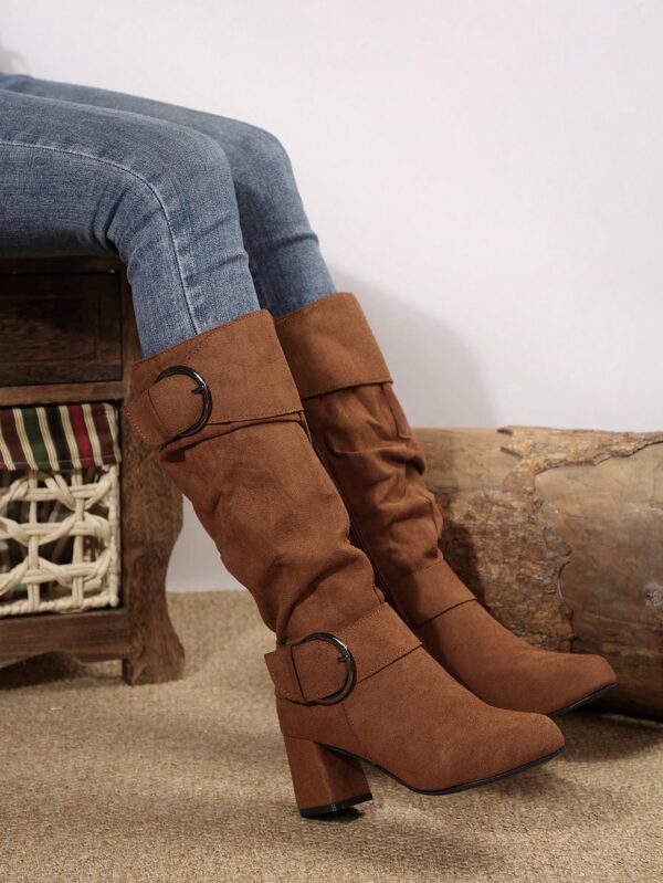 Botas Altas de Tacón Cónico con Hebilla y Pliegues Estilo Europeo - Image 32