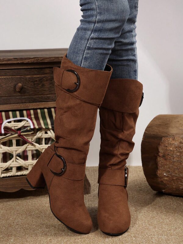 Botas Altas de Tacón Cónico con Hebilla y Pliegues Estilo Europeo - Image 33