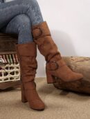 Botas Altas de Tacón Cónico con Hebilla y Pliegues Estilo Europeo