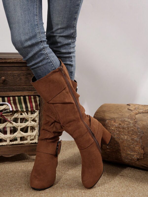 Botas Altas de Tacón Cónico con Hebilla y Pliegues Estilo Europeo - Image 35