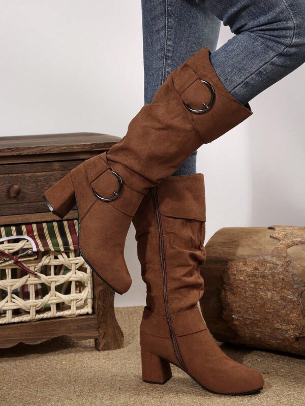 Botas Altas de Tacón Cónico con Hebilla y Pliegues Estilo Europeo - Image 34