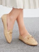 Mocasines de Mujer con Hebilla Metálica y Tacón Plano