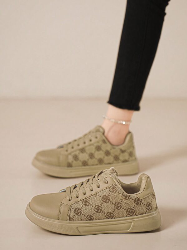 Zapatillas Deportivas con Estampado Aleatorio y Suela Gruesa - Image 13