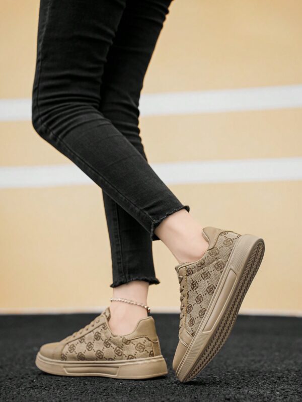 Zapatillas Deportivas con Estampado Aleatorio y Suela Gruesa - Image 16