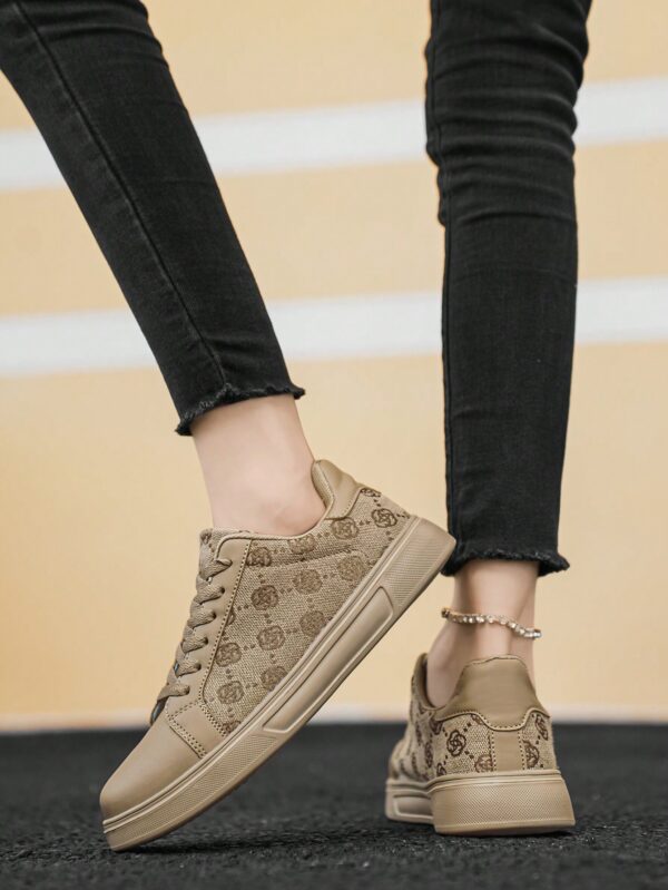 Zapatillas Deportivas con Estampado Aleatorio y Suela Gruesa - Image 17