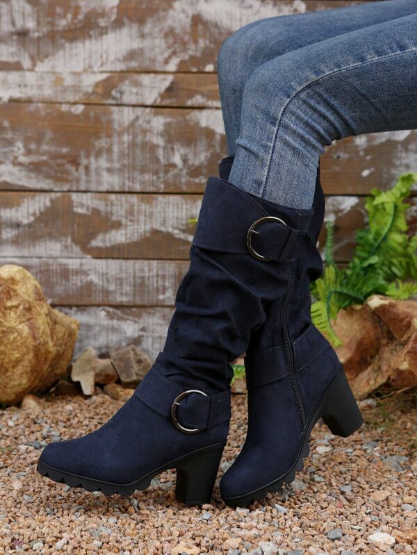 Botas Altas de Tacón Cónico con Hebilla y Pliegues Estilo Europeo - Image 10