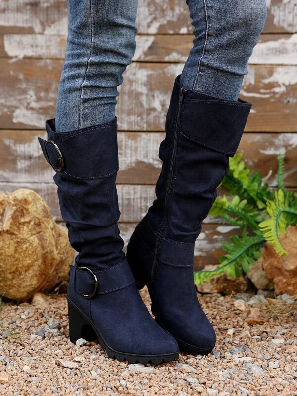 Botas Altas de Tacón Cónico con Hebilla y Pliegues Estilo Europeo - Image 8