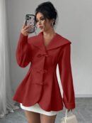 Abrigo Elegante Blanco con Cuello Marinero y Botones Frontales