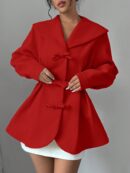 Abrigo Elegante Blanco con Cuello Marinero y Botones Frontales