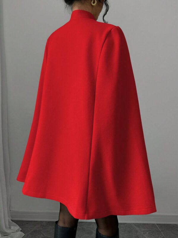 Capa Elegante de Cuello Alto en Contraste Estilo Chino - Image 33