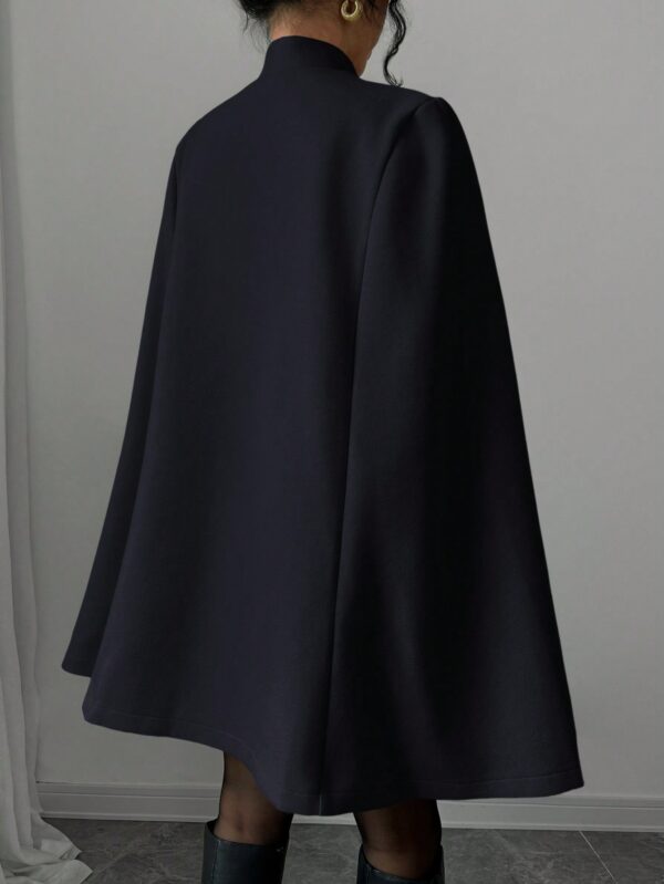 Capa Elegante de Cuello Alto en Contraste Estilo Chino - Image 22