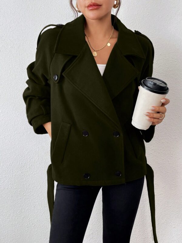 Chaqueta Corta de Lana con Detalles de Diseño y Cuello Camisero - Image 38