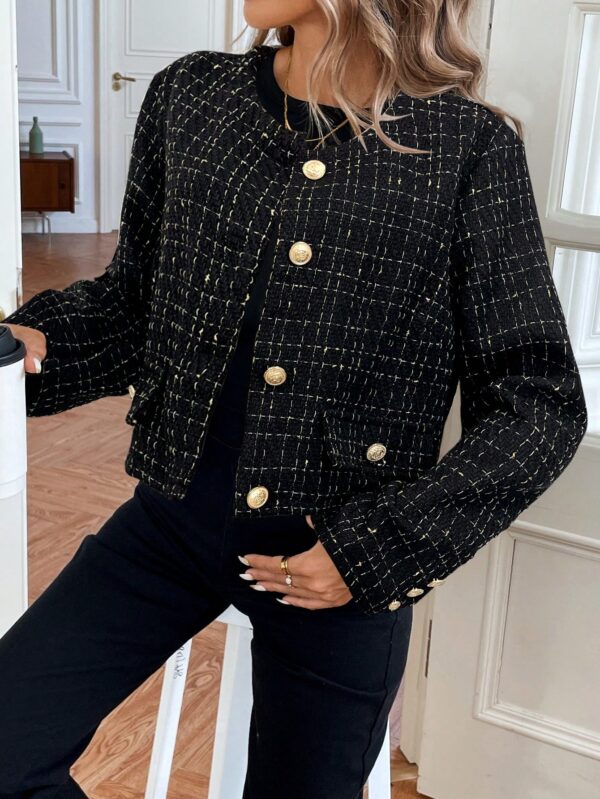 Chaqueta Corta de Tweed con Botones Metálicos - Image 13