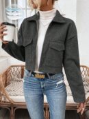 Chaqueta de Lana Negra de Manga Larga y Hombros Caídos