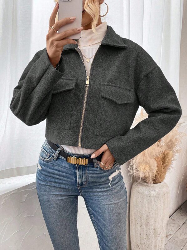Chaqueta de Lana Negra de Manga Larga y Hombros Caídos - Image 11