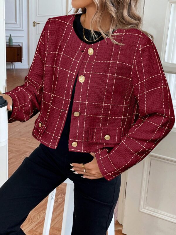 Chaqueta Corta de Tweed con Botones Metálicos - Image 9