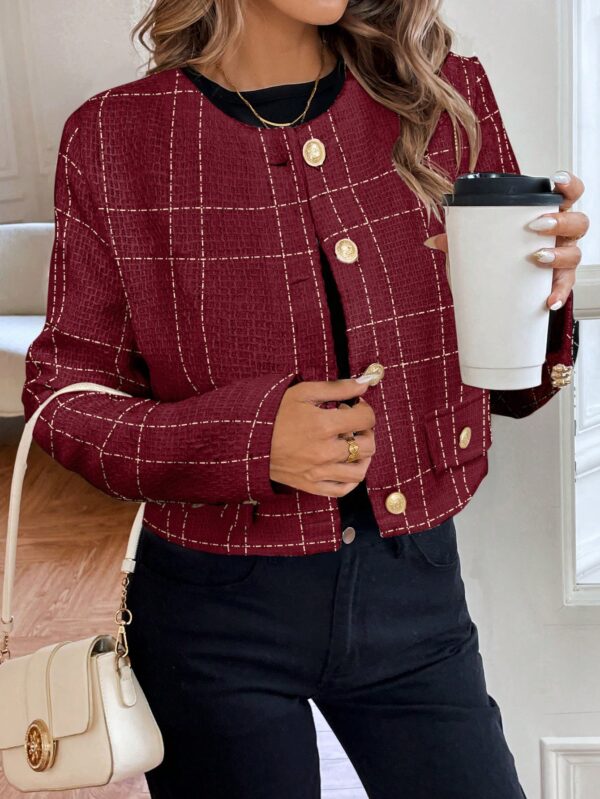 Chaqueta Corta de Tweed con Botones Metálicos - Image 10