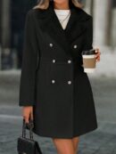 Chaqueta Elegante con Panel Peludo y Botón Doble