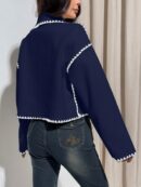 Chaqueta Corta Bicolor con Detalles de Contraste