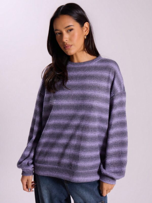 Sweater a Rayas Oversize Cuello Redondo al Estilo Y2k 90's - Image 17