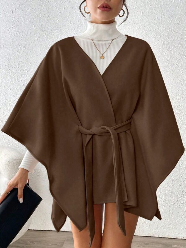 Abrigo Minimalista Versátil con Capa para Otoño/Invierno - Image 12