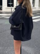 Chaqueta de Lana con Cuello Alto y Hombros Descubiertos