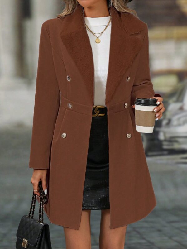 Chaqueta Elegante con Panel Peludo y Botón Doble - Image 27