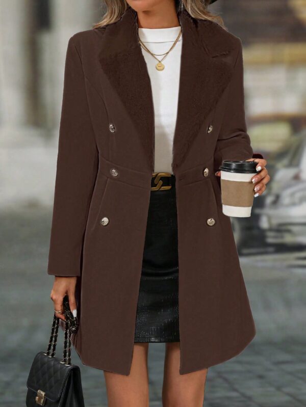 Chaqueta Elegante con Panel Peludo y Botón Doble - Image 23
