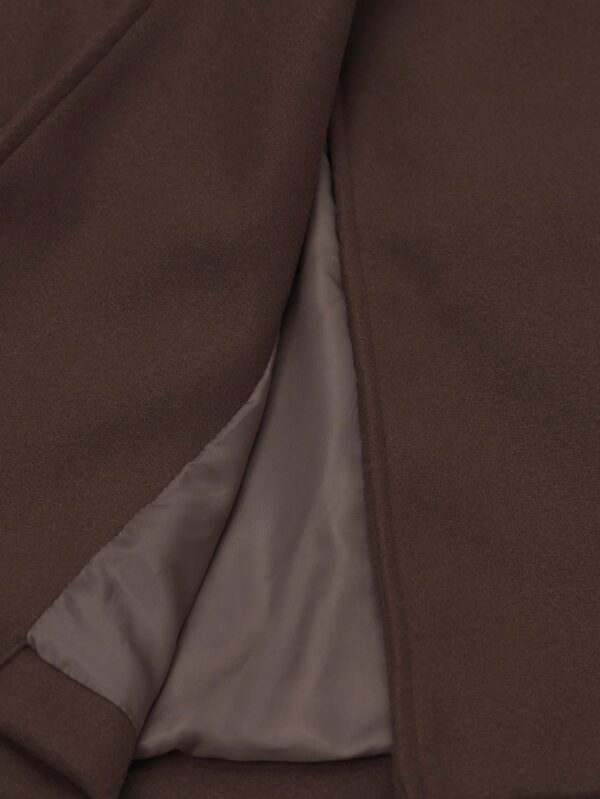 Chaqueta Elegante con Panel Peludo y Botón Doble - Image 24