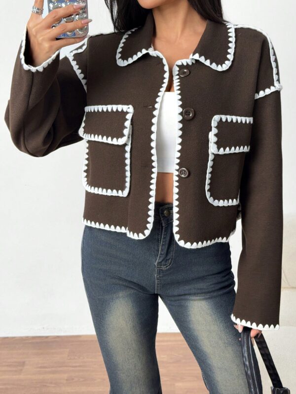 Chaqueta Corta Bicolor con Detalles de Contraste - Image 31
