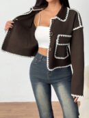 Chaqueta Corta Bicolor con Detalles de Contraste