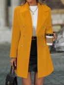 Chaqueta Elegante con Panel Peludo y Botón Doble